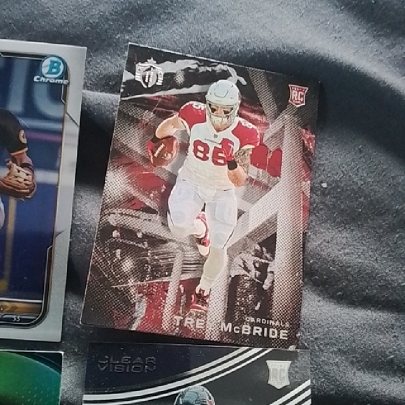 Assorted Baseball Trading Cards - Picture 2 of 5